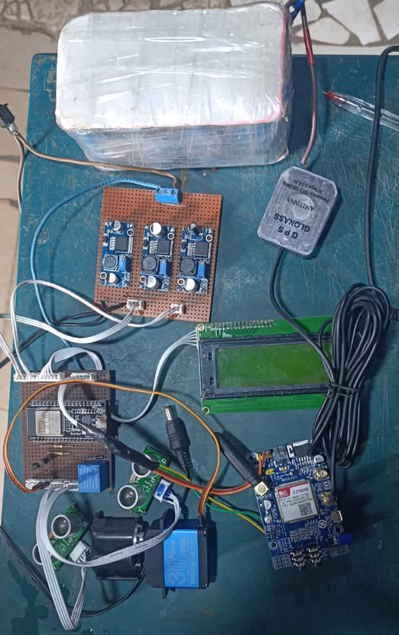 Components mounted on the veroboard.